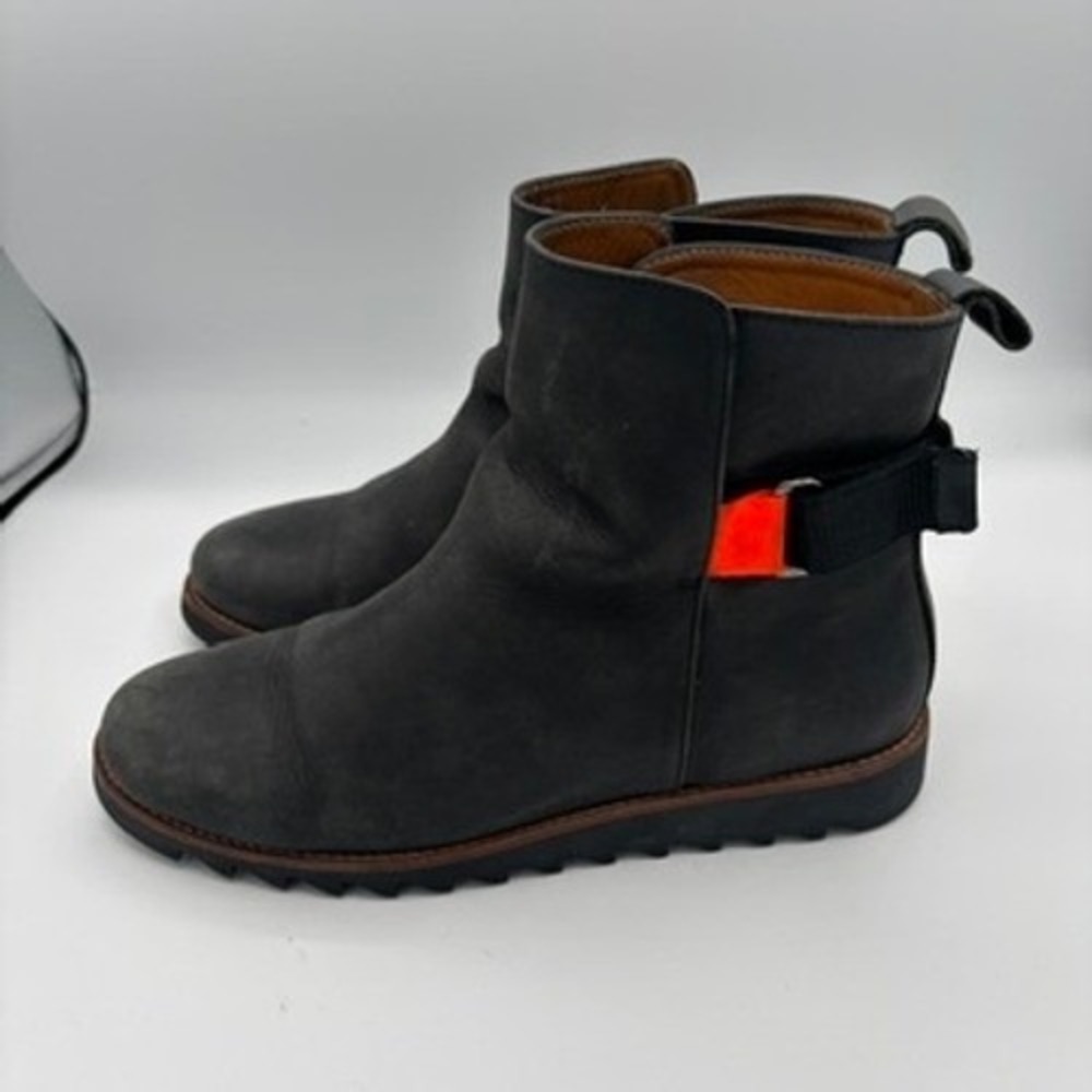 Reality Studio Billy Ankle Boots Womens Sz 40 Black Leather Lug Sole Techwear